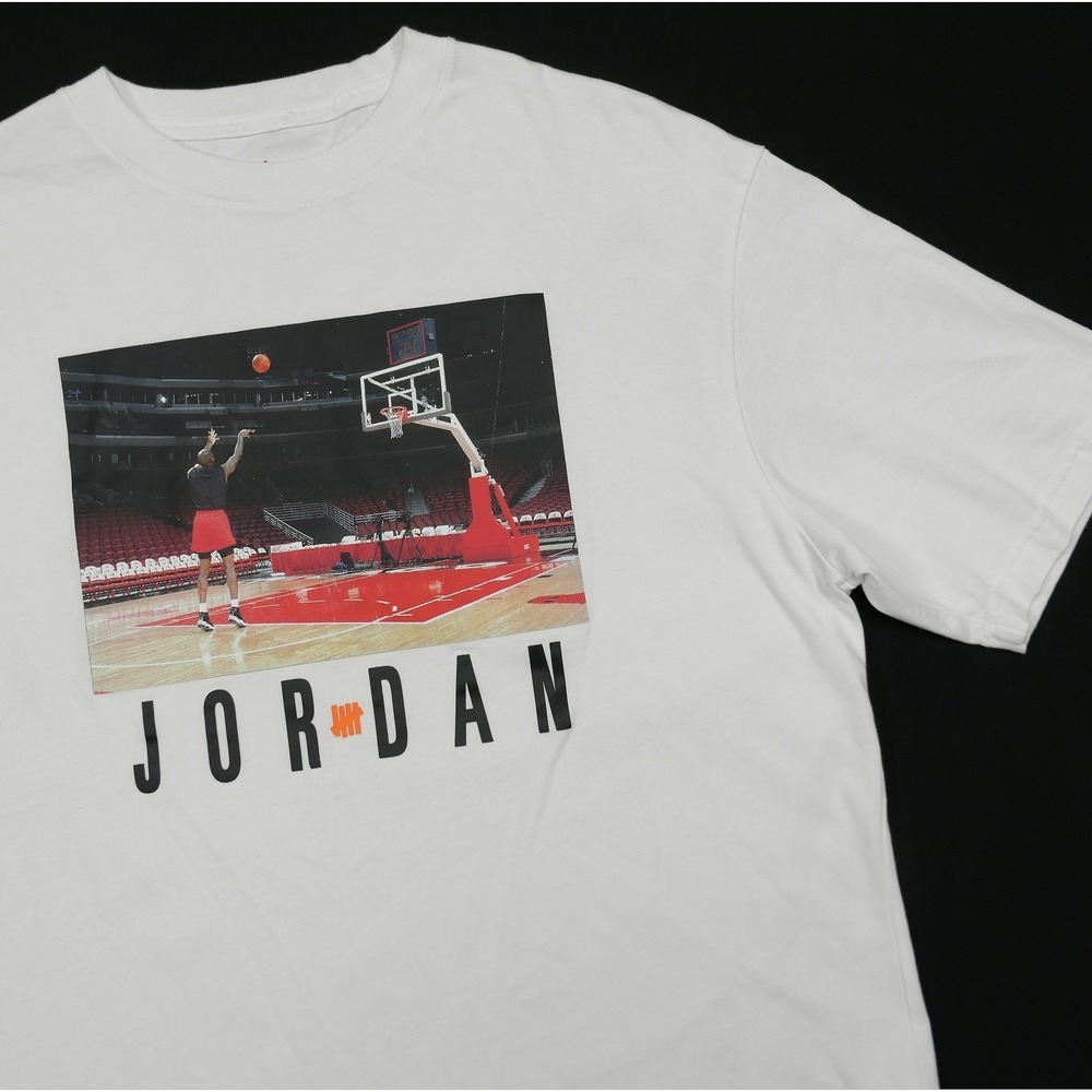 Nike Air Jordan x Undefeated Graphic T-Shirt (L) Chicago Bulls "Free Throw" Rare